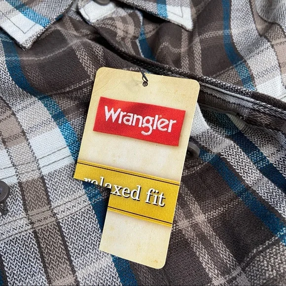 WRANGLER Relaxed Fit Heavyweight Button Down Shirt - Picture 8 of 10